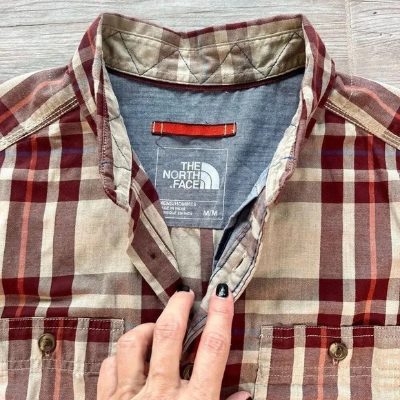 The North Face Men's Multicolor Plaid Long Sleeve Button Down Shirt‎ Size Medium - Picture 2 of 12